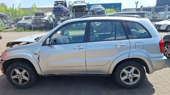 Toyota RAV4 2.0 16V VVT-i 4x4 Sloopvoertuig (2002, Grijs)