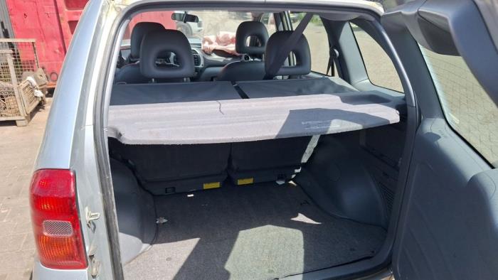 Toyota RAV4 2.0 16V VVT-i 4x4 Sloopvoertuig (2002, Grijs)