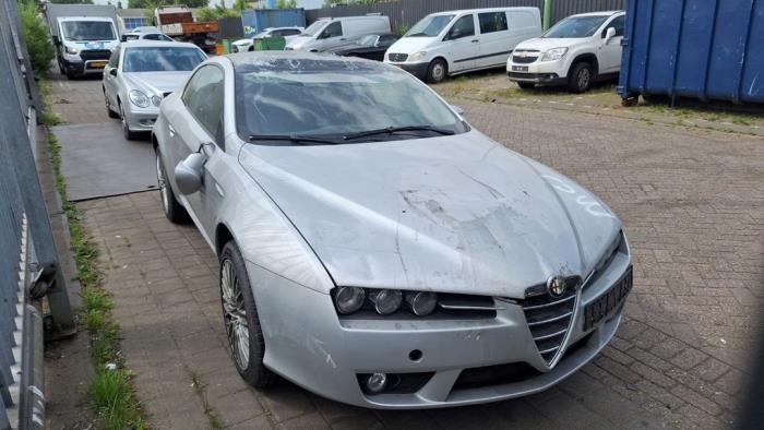 Alfa Romeo Brera 2.4 JTDM 20V Sloopvoertuig (2008, Grijs)
