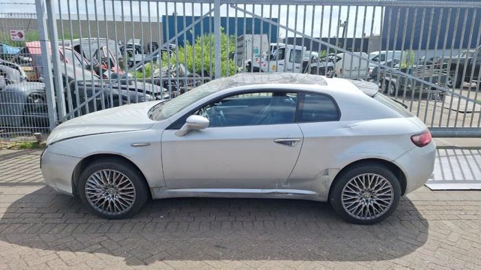 Alfa Romeo Brera 2.4 JTDM 20V Sloopvoertuig (2008, Grijs)
