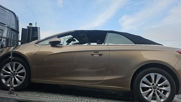 Opel Cascada 1.4 Turbo 16V Sloopvoertuig (2014, Bruin)