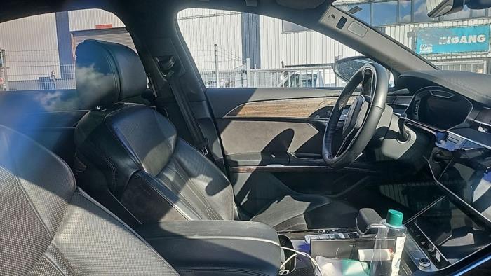 Audi A8 3.0 V6 24V 55 TFSI Mild Hybrid Quattro Sloopvoertuig (2021, Grijs)