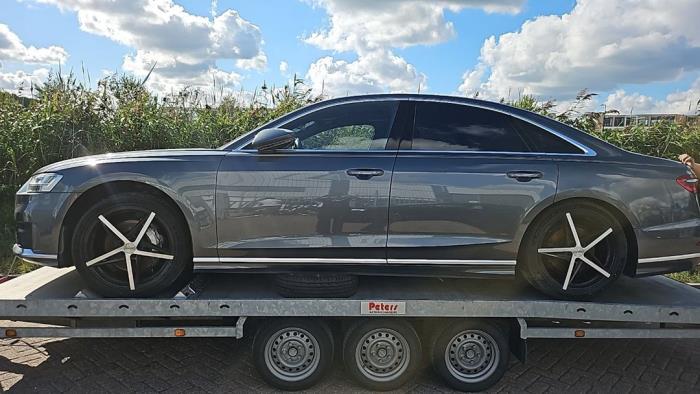 Audi A8 3.0 V6 24V 55 TFSI Mild Hybrid Quattro Sloopvoertuig (2021, Grijs)