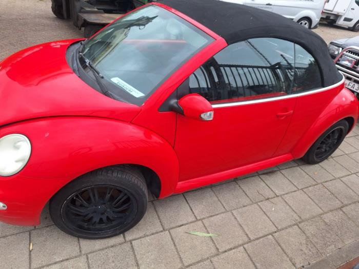 Volkswagen New Beetle 1.6 Sloopvoertuig (2003, Rood)