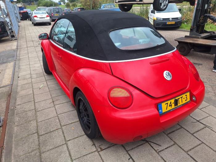 Volkswagen New Beetle 1.6 Sloopvoertuig (2003, Rood)