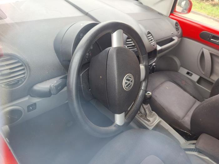 Volkswagen New Beetle 1.6 Sloopvoertuig (2003, Rood)