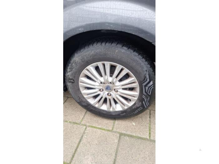 Lancia Voyager 2.8 CRD 16V Sloopvoertuig (2016, Grijs)