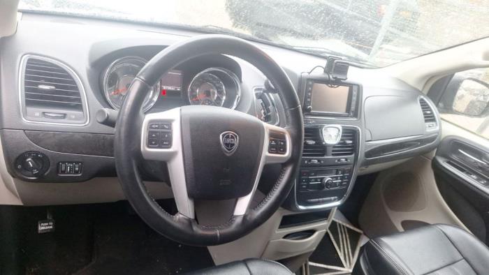 Lancia Voyager 2.8 CRD 16V Sloopvoertuig (2016, Grijs)