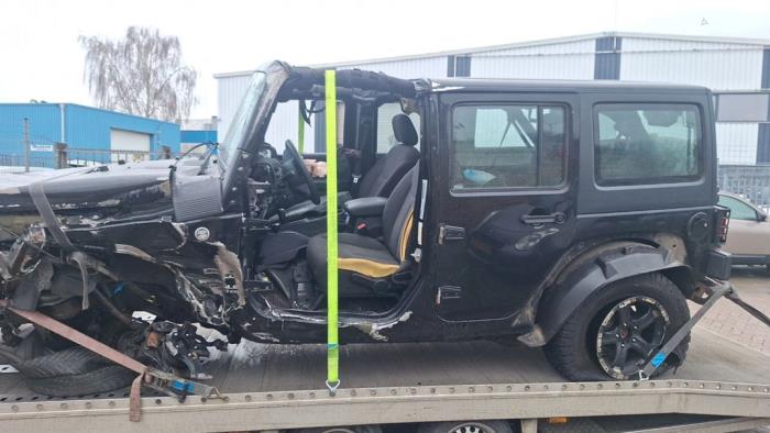 Jeep Wrangler 3.6 V6 24V Sloopvoertuig (2016, Zwart)