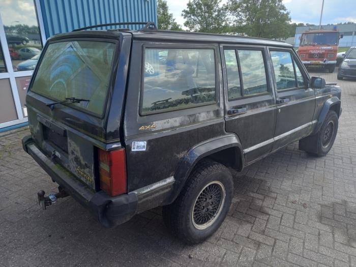 Jeep Cherokee 4.0 i Sloopvoertuig (1990, Zwart)
