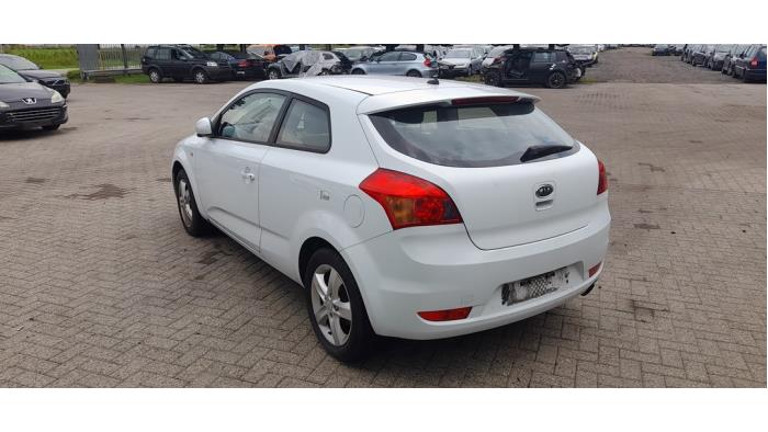 Kia Pro cee'd 1.4 CVVT 16V Sloopvoertuig (2010, Wit)