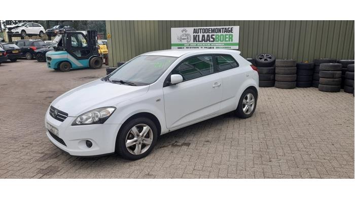 Kia Pro cee'd 1.4 CVVT 16V Sloopvoertuig (2010, Wit)