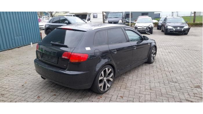 Audi A3 Sportback 2.0 TFSI 16V Sloopvoertuig (2005, Zwart)