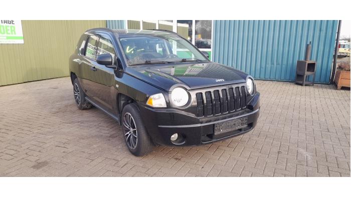 Jeep Compass I 2.4 16V 4x4 Sloopvoertuig (2008, Zwart)