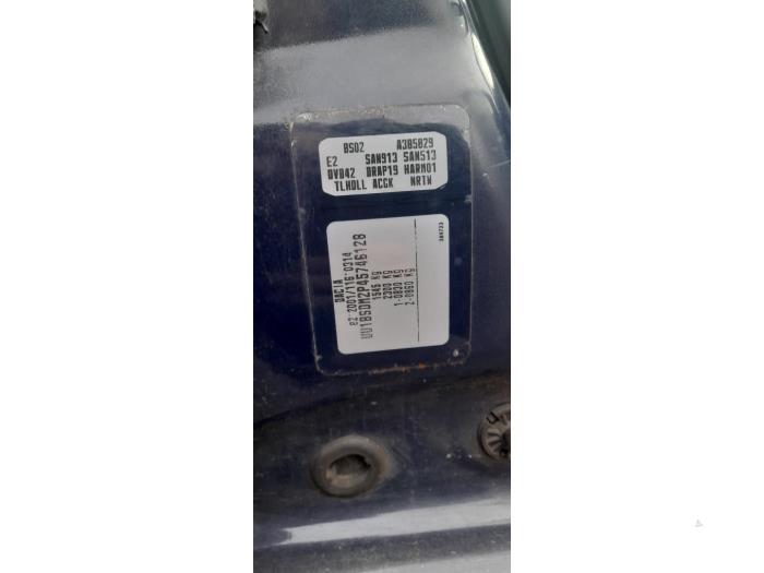 Dacia Sandero I 1.2 16V Bifuel Sloopvoertuig (2011, Blauw)