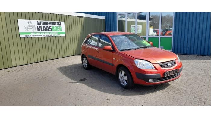 Kia Rio II 1.4 16V Sloopvoertuig (2007, Rood)