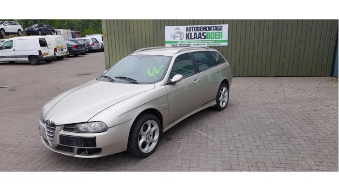 Alfa Romeo 156 Sportwagon 1.9 JTD 16V Sloopvoertuig (2004, Grijs)