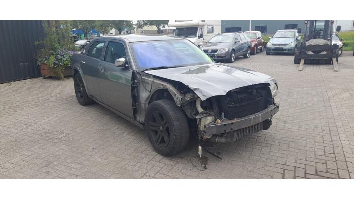 Chrysler 300 C 3.0 CRD V6 24V Sloopvoertuig (2007, Grijs)