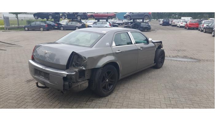 Chrysler 300 C 3.0 CRD V6 24V Sloopvoertuig (2007, Grijs)