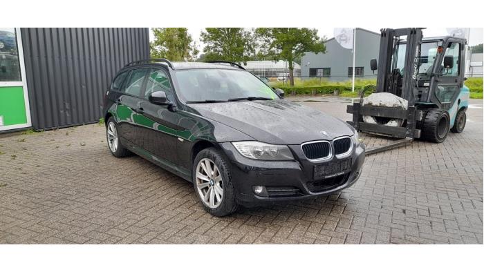 BMW 3 serie Touring 318i 16V Sloopvoertuig (2009, Zwart)
