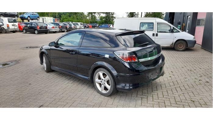 Opel Astra H GTC 1.8 16V Sloopvoertuig (2006, Zwart)