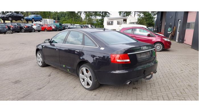 Audi A6 3.2 V6 24V FSI Quattro Sloopvoertuig (2006, Zwart)