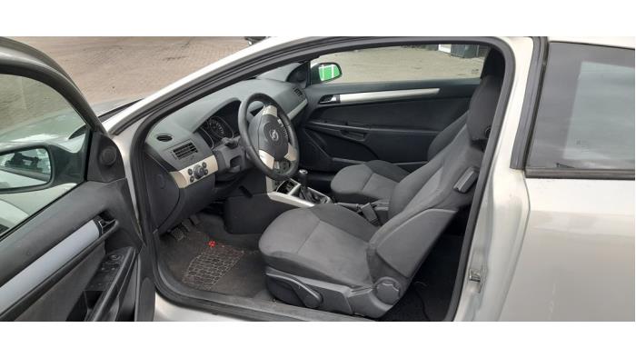 Opel Astra H GTC 1.4 16V Twinport Sloopvoertuig (2008, Grijs)