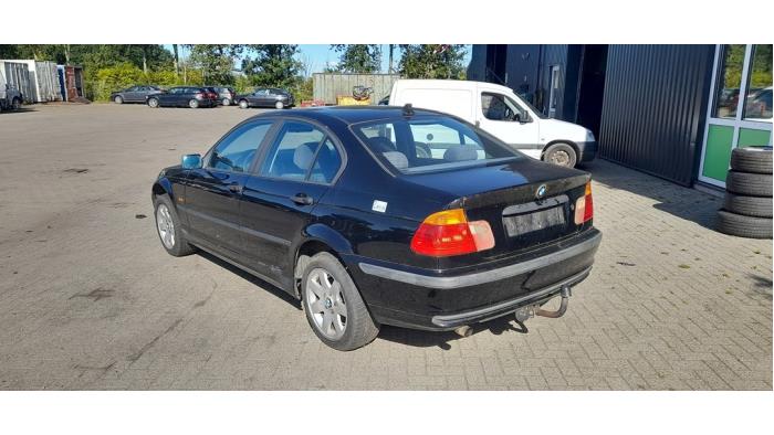 BMW 3 serie 316i Sloopvoertuig (2000, Zwart)
