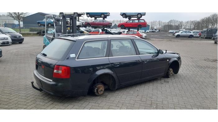 Audi A6 Avant 2.0 20V Sloopvoertuig (2005, Zwart)
