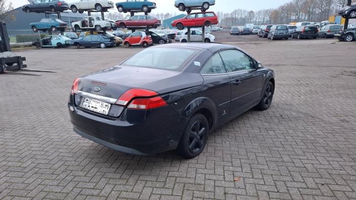 Ford Focus 2 C+C 2.0 16V Sloopvoertuig (2007, Zwart)