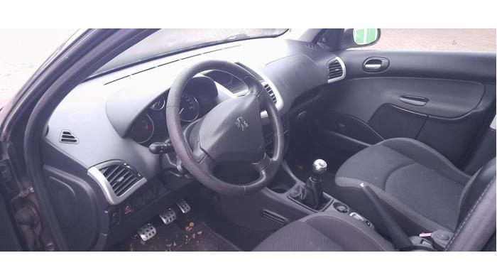 Peugeot 206+ 1.4 XS Sloopvoertuig (2010, Zwart)