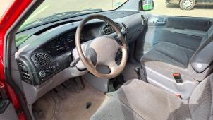 Chrysler Voyager/Grand Voyager 2.4i 16V Sloopvoertuig (1996, Rood)