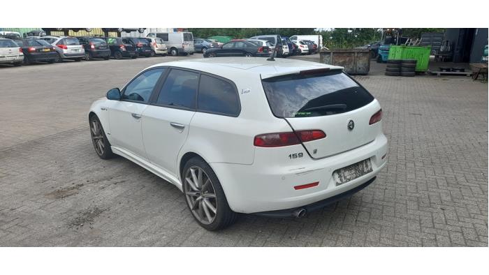 Alfa Romeo 159 Sportwagon 2.0 JTDm 136 16V Sloopvoertuig (2012, Wit)