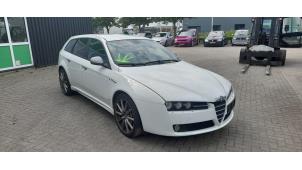 Alfa Romeo 159 Sportwagon 2.0 JTDm 136 16V Sloopvoertuig (2012, Wit)