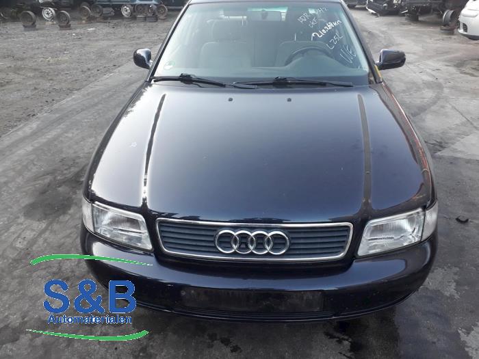 Audi A4 1.8 20V Sloopvoertuig (1996, Blauw) Schaap & Bron