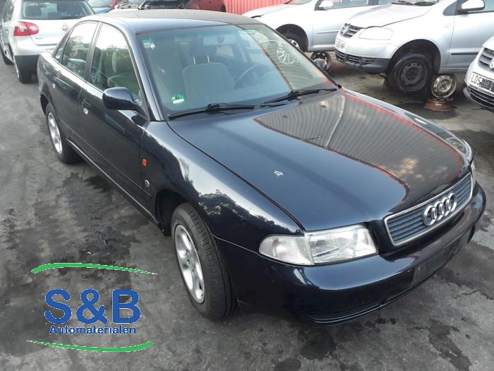 Audi A4 1.8 20V Sloopvoertuig (1996, Blauw) Schaap & Bron