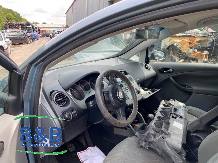 Seat Altea 2.0 FSI 16V Sloopvoertuig (2004, Blauw)