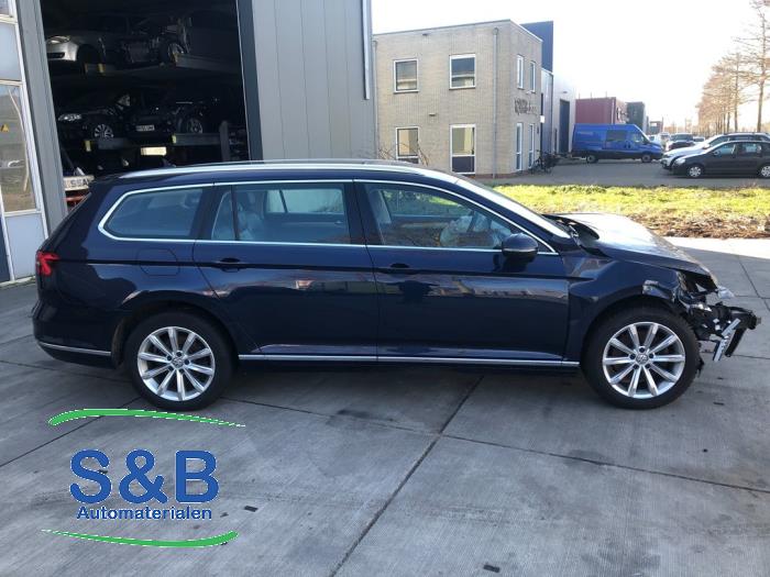 Volkswagen Passat Variant 1.6 TDI 16V Sloopvoertuig (2015, Blauw)