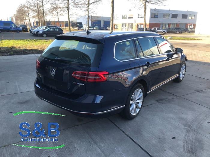 Volkswagen Passat Variant 1.6 TDI 16V Sloopvoertuig (2015, Blauw)