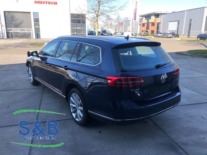 Volkswagen Passat Variant 1.6 TDI 16V Sloopvoertuig (2015, Blauw)
