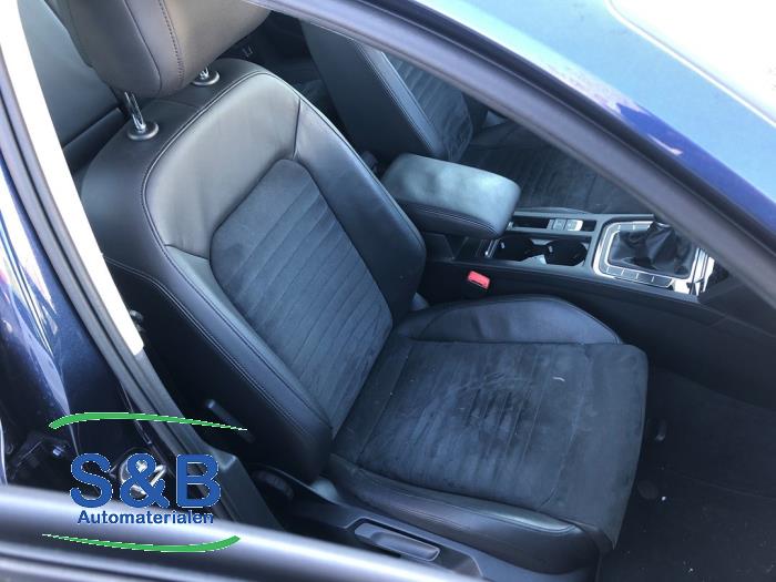 Volkswagen Passat Variant 1.6 TDI 16V Sloopvoertuig (2015, Blauw)