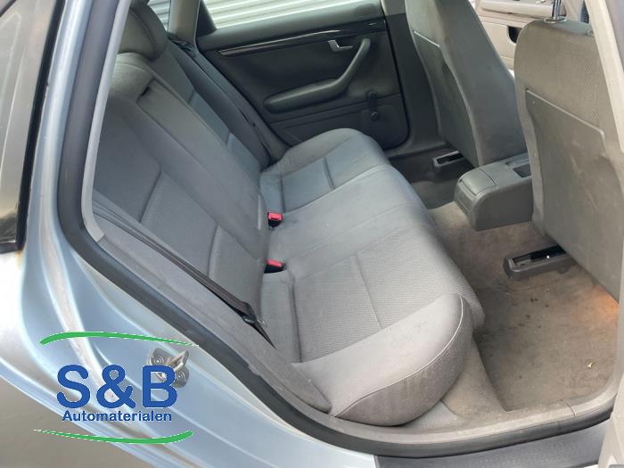 Audi A4 2.0 20V Sloopvoertuig (2001, Grijs)