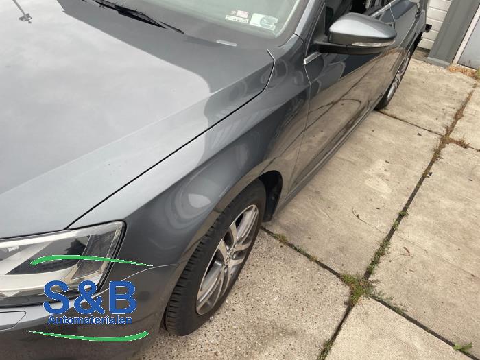 Volkswagen Jetta IV 1.6 TDI 16V Sloopvoertuig (2013, Grijs)