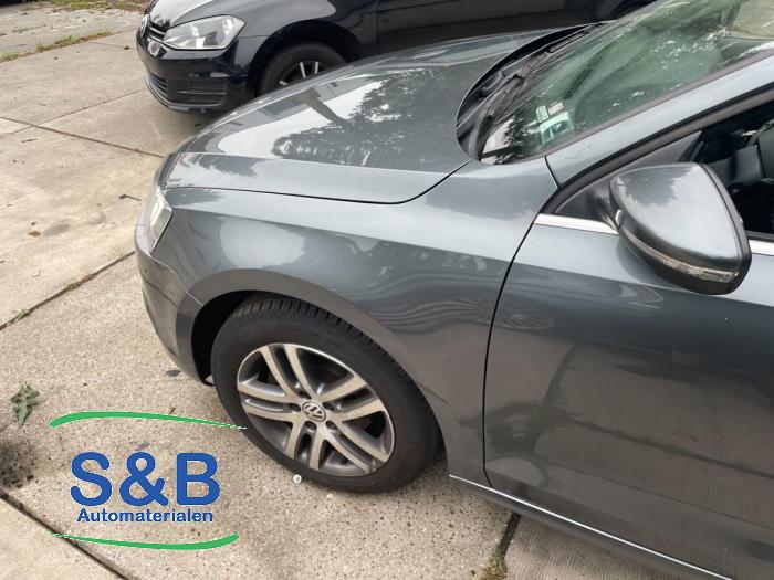 Volkswagen Jetta IV 1.6 TDI 16V Sloopvoertuig (2013, Grijs)