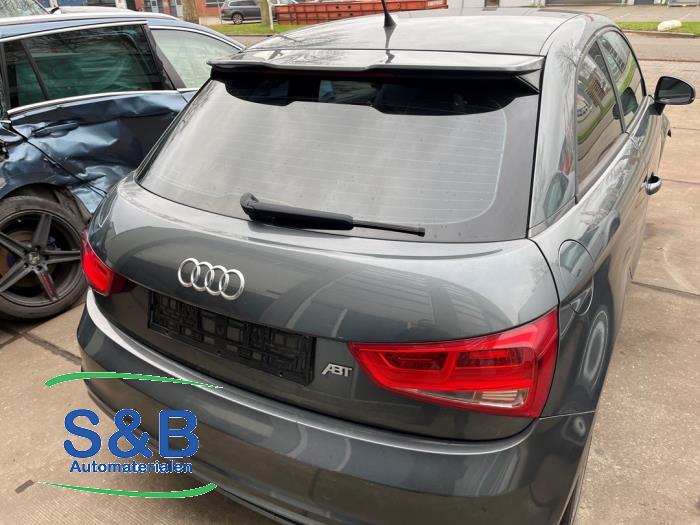 Audi A1 1.2 TFSI Sloopvoertuig (2011, Metallic, Grijs, Groen)