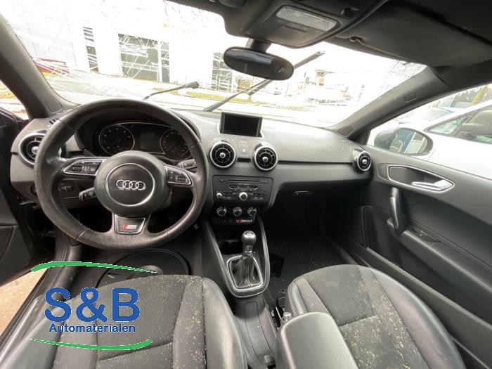 Audi A1 1.2 TFSI Sloopvoertuig (2011, Metallic, Grijs, Groen)