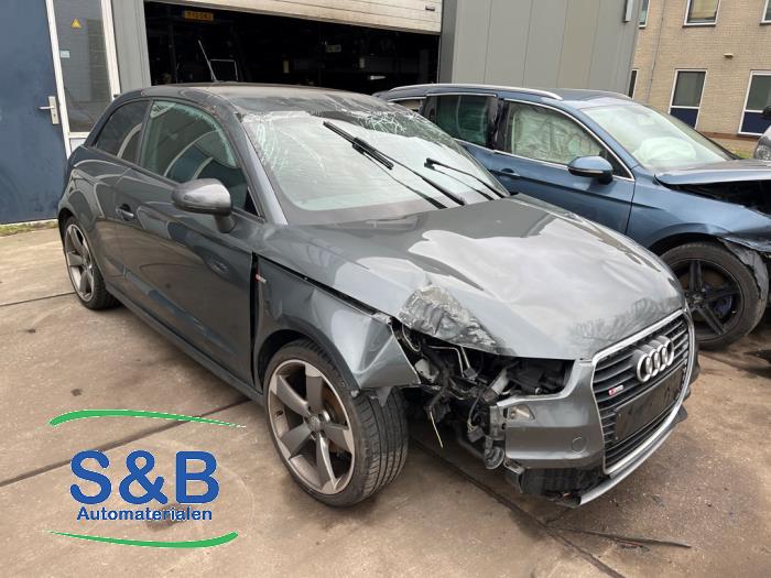 Audi A1 1.2 TFSI Sloopvoertuig (2011, Metallic, Grijs, Groen)