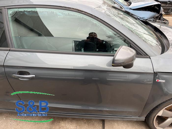 Audi A1 1.2 TFSI Sloopvoertuig (2011, Metallic, Grijs, Groen)