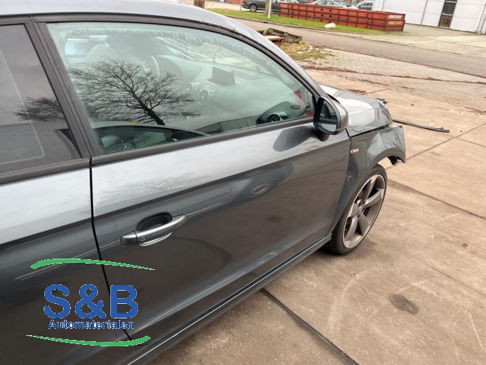 Audi A1 1.2 TFSI Sloopvoertuig (2011, Metallic, Grijs, Groen)