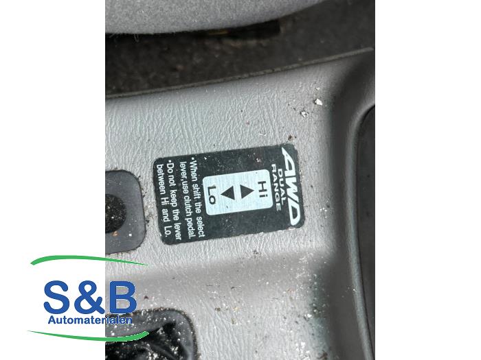 Subaru Forester 2.0 16V X Sloopvoertuig (2002, Rood, Grijs)